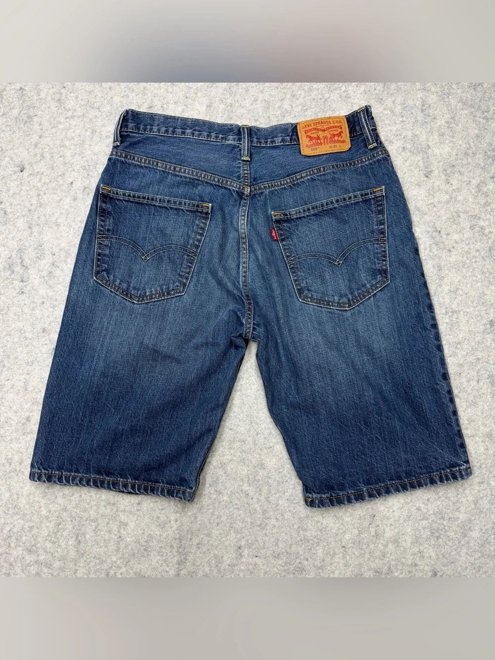 Levi's 569 Loose Straight Denim Shorts Mens W32 Medium Wash Blue Jorts Y2K Baggy